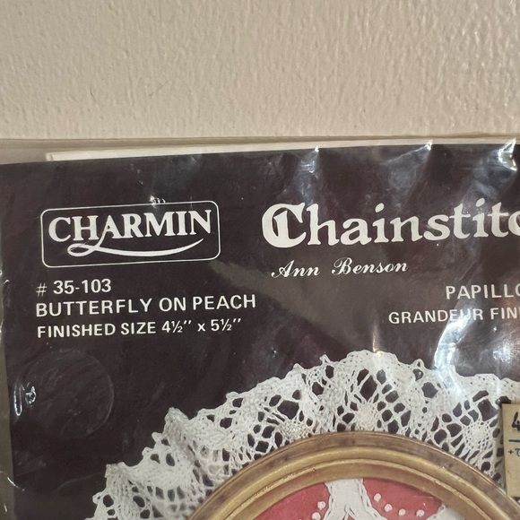 2 Vintage Charmin Chainstitching Kits Framed Sewing Project Butterfly & Shell - Picture 3 of 8